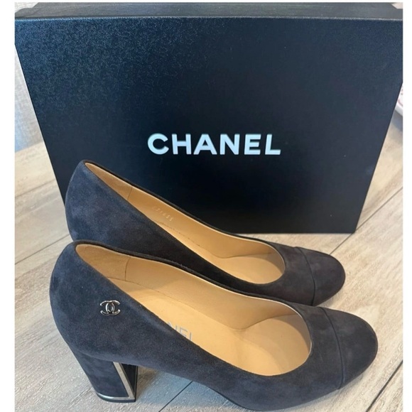 Chanel Dark Gray Suede Heels - Picture 1 of 3